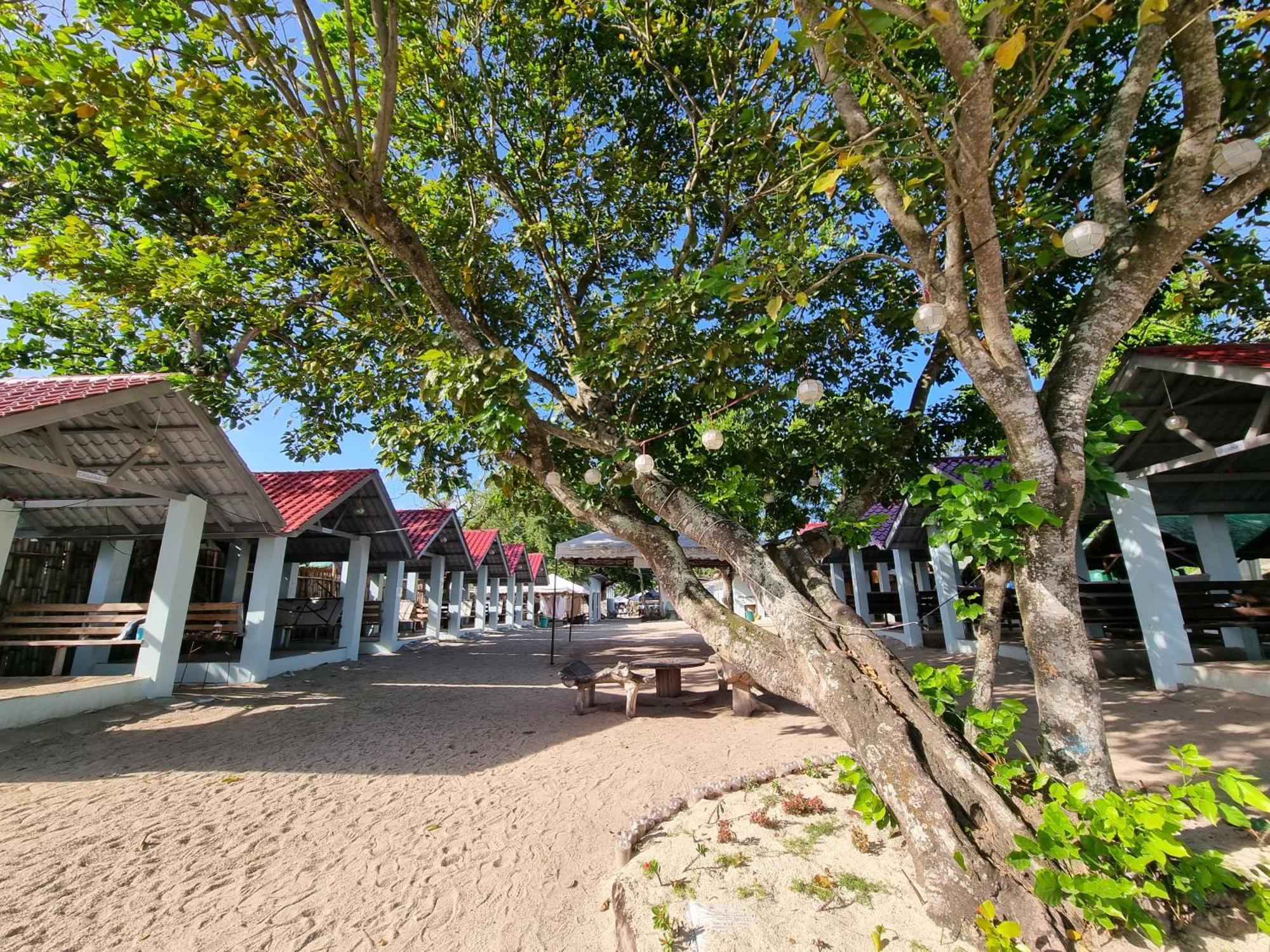 Yemaya De Laiya Powered By Cocotel Batangas ภายนอก รูปภาพ