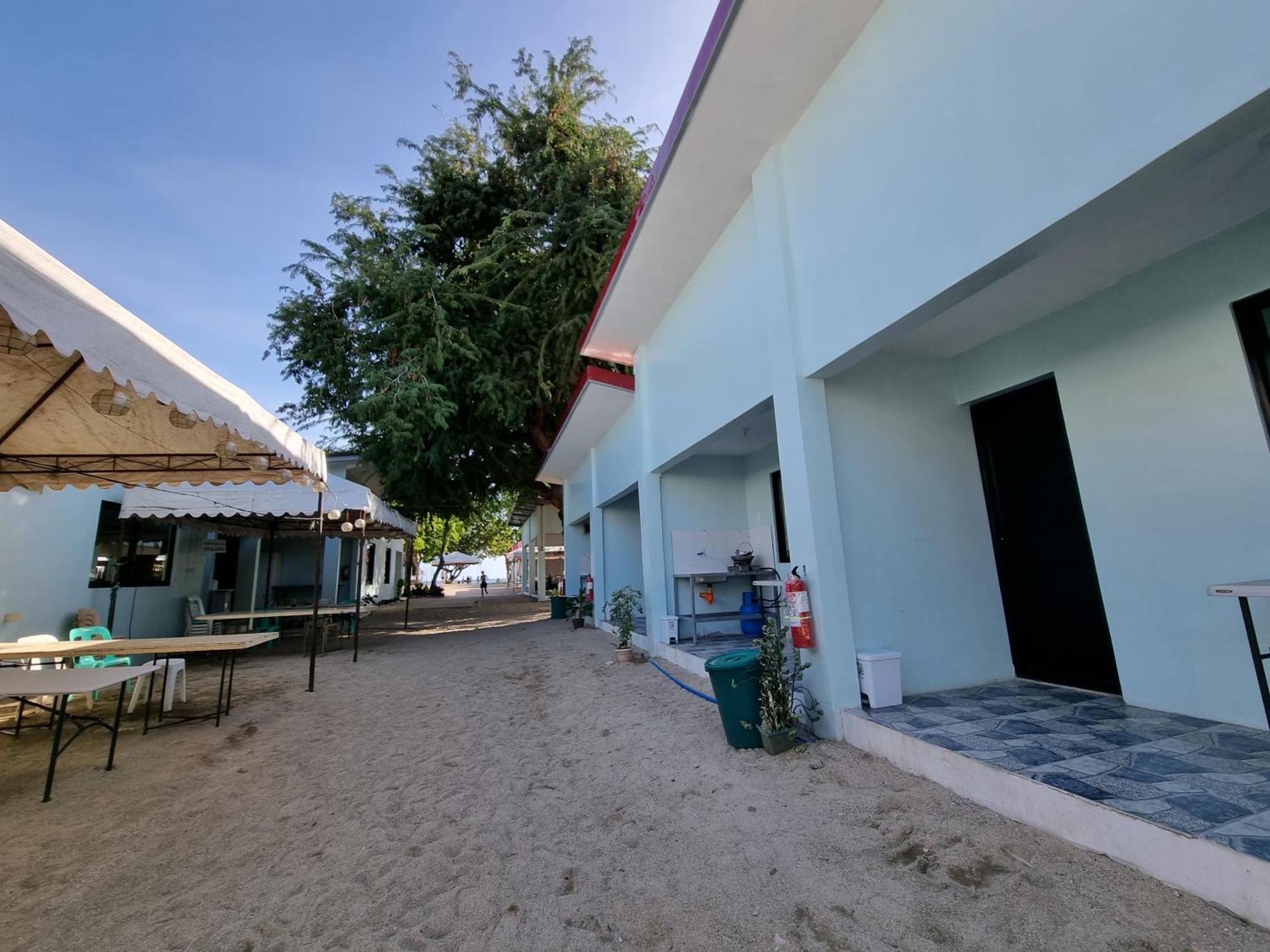 Yemaya De Laiya Powered By Cocotel Batangas ภายนอก รูปภาพ